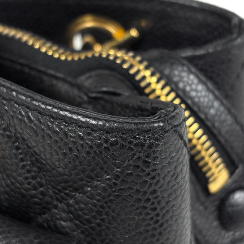 Chanel CC Logo Chain Tote Shoulder Bag Quilted Leather Black