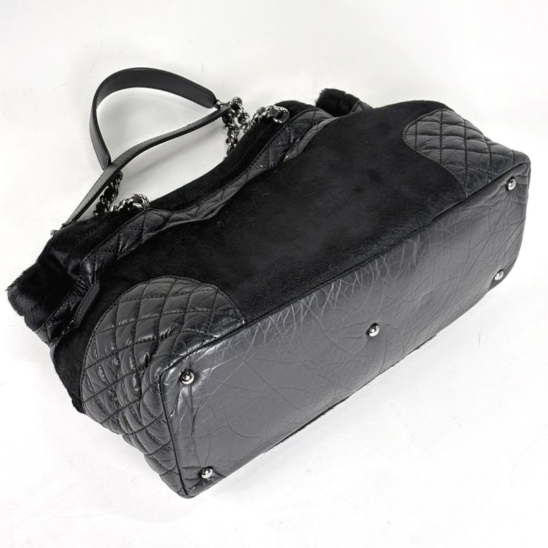 Chanel CC Logo Chain Tote Quilted Calf Hair Black