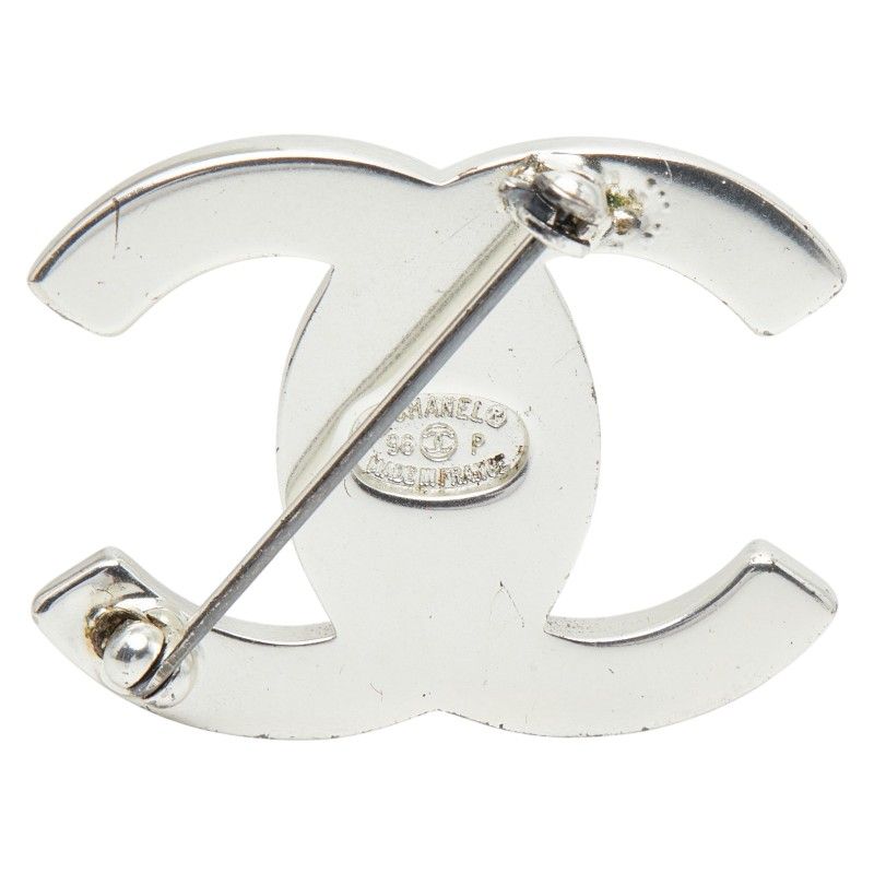 Chanel CC Logo Turnlock Vintage Brooch Silver Metal