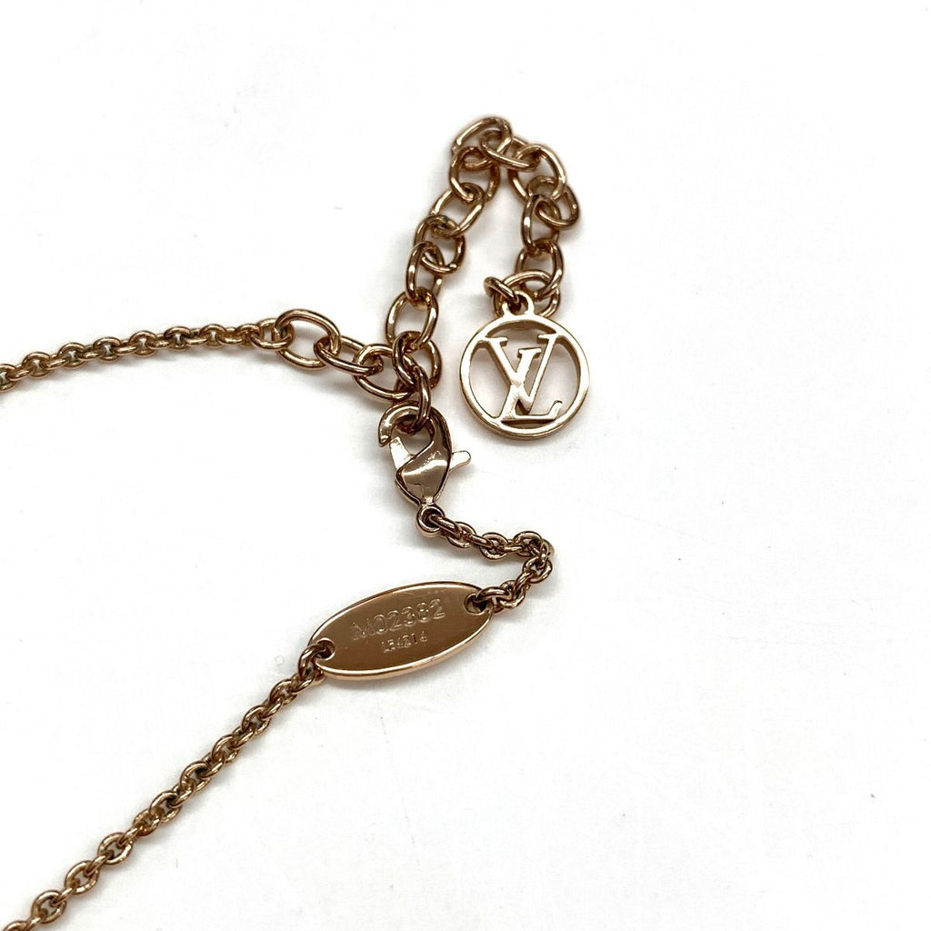 Louis Vuitton Essential Necklace Gold — view 5