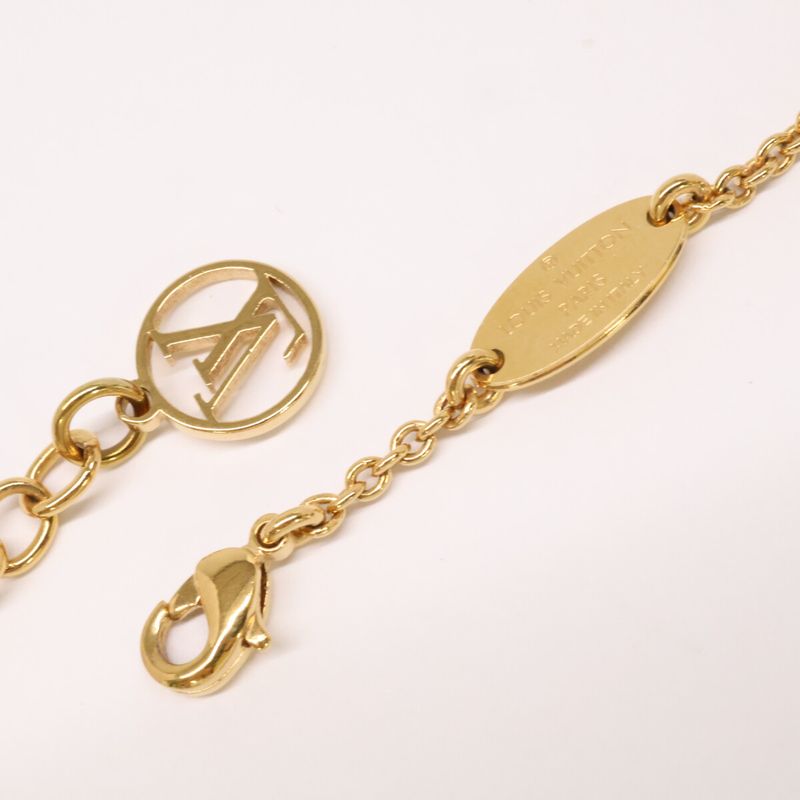Louis Vuitton Pendant Gold