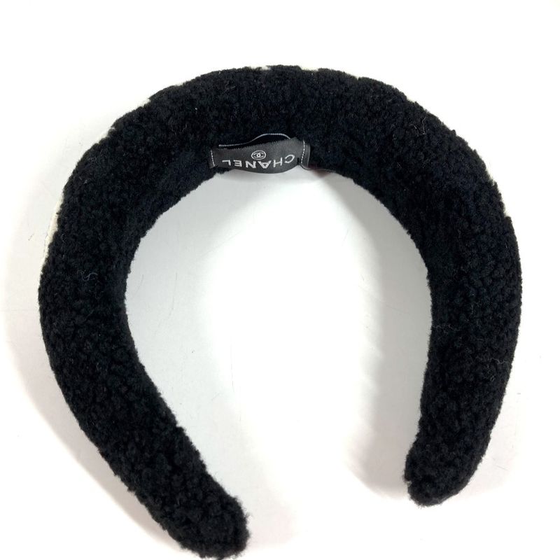 Chanel Headband CC Logo Shearling Black Shoulder Bag X White