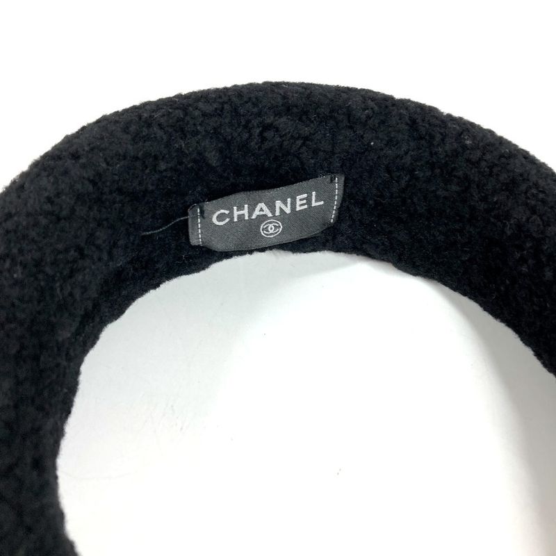Chanel Headband CC Logo Shearling Black Shoulder Bag X White