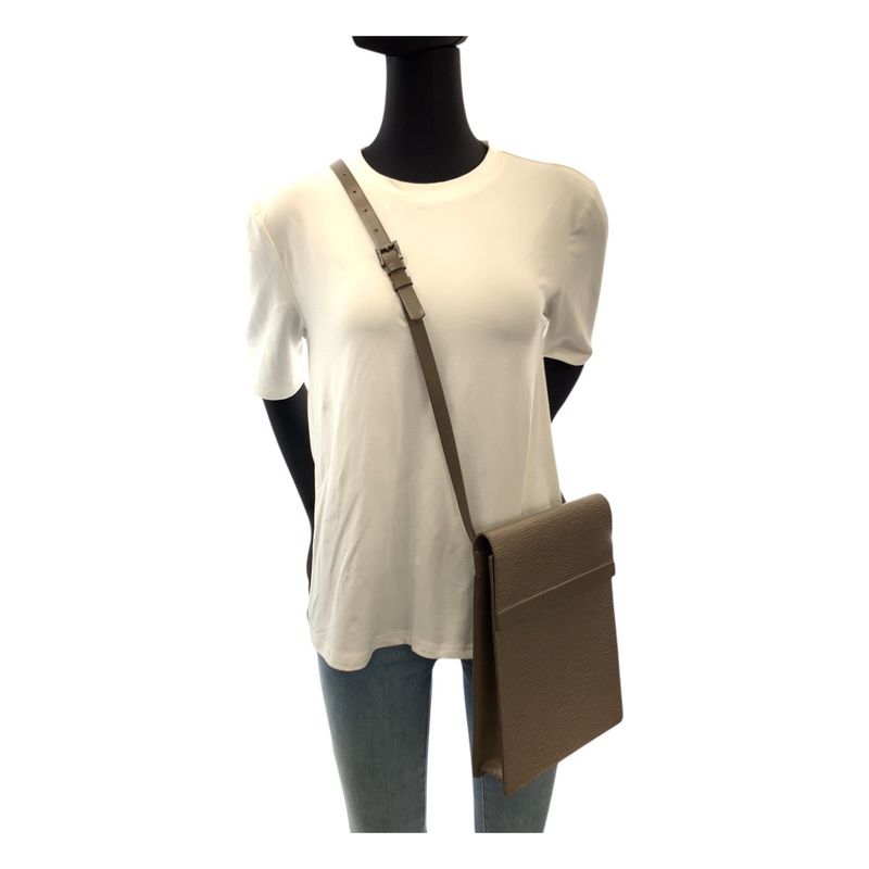 Louis Vuitton Epi la Depth Peppa Beige Shoulder Bag Peppa