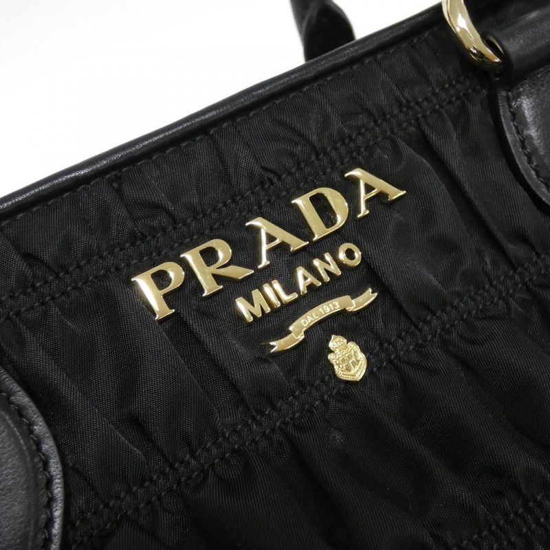 Prada Bag Gold Nero