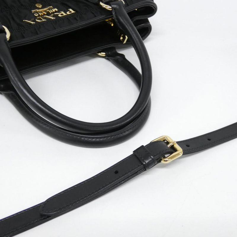 Prada Bag Gold Nero