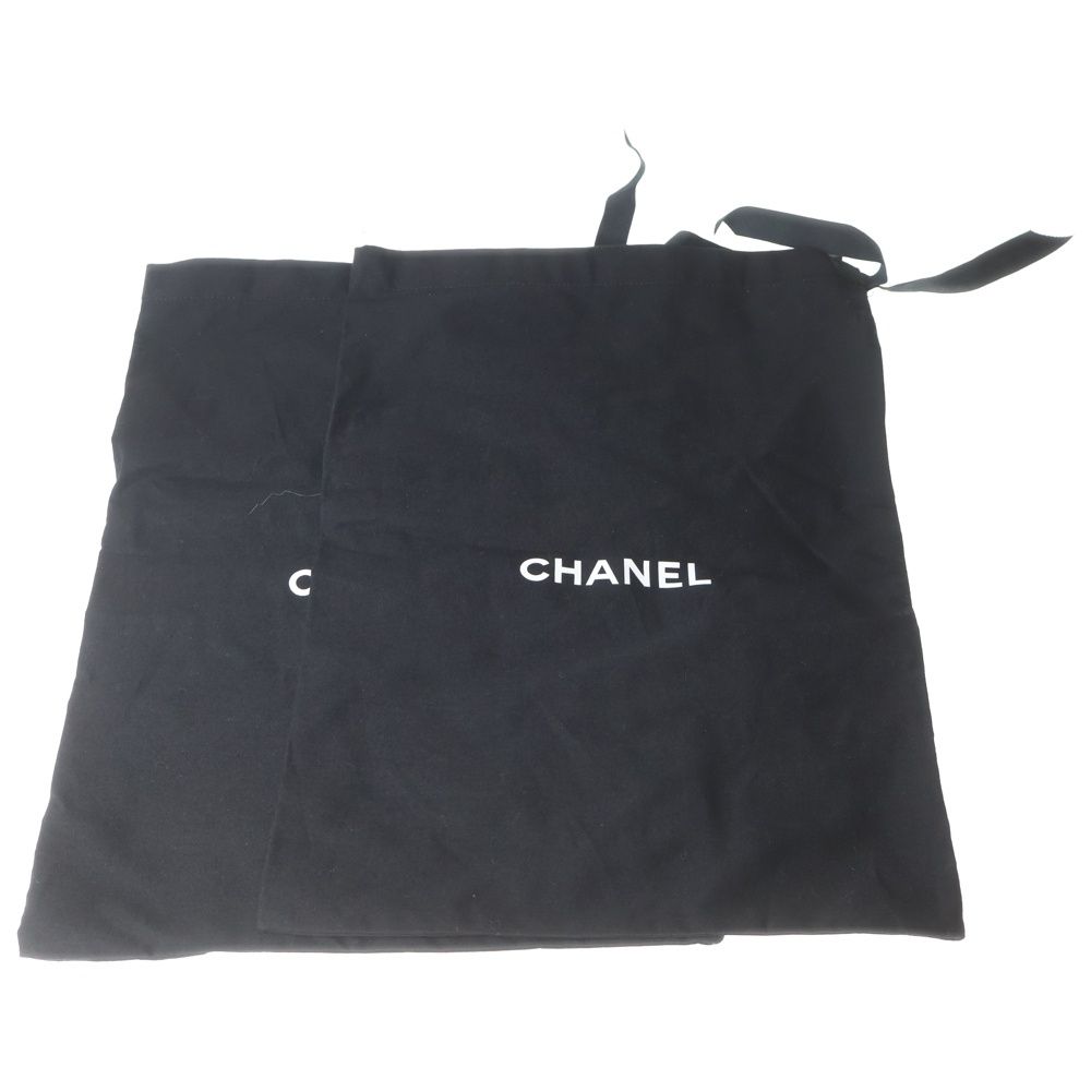 Chanel Metiers D'art Collection Lambskin CC Logo Flat Sandals Black — view 6