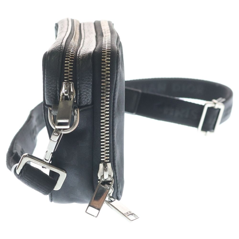 Dior Oak Strap Pouch Shoulder Bag Black — view 3