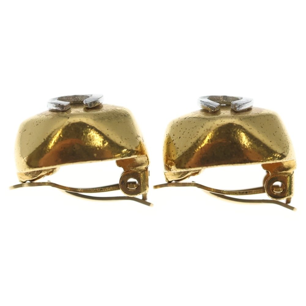 Chanel CC Logo Earrings Gold — view 4