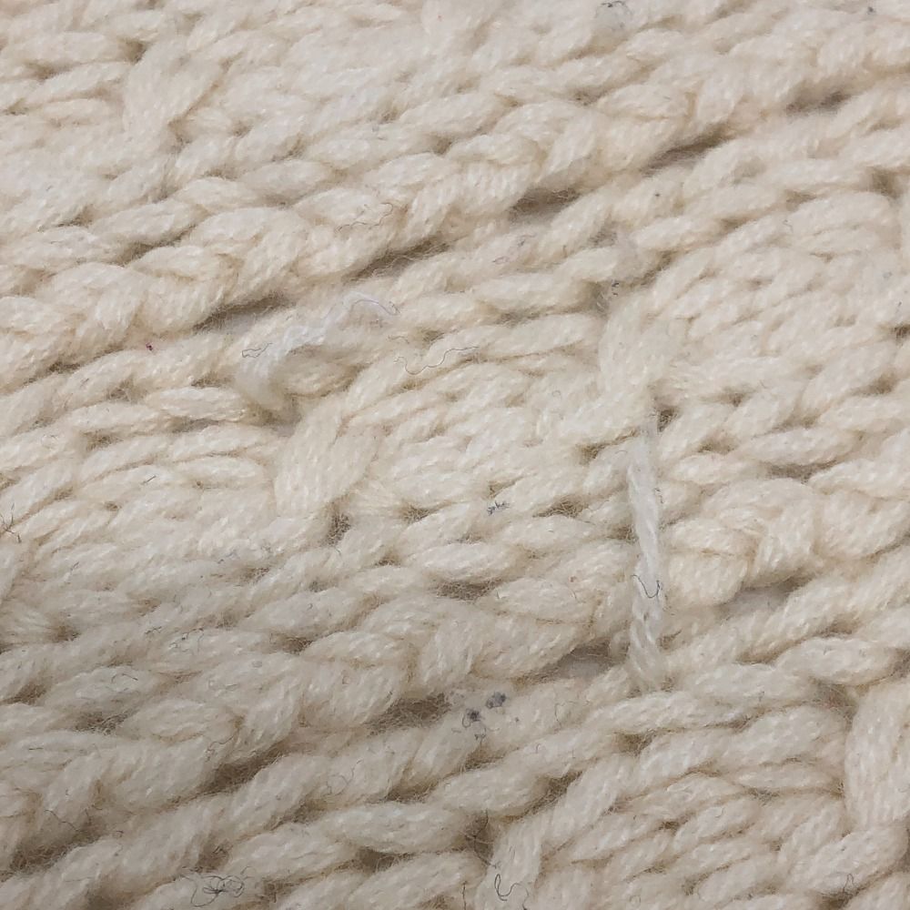Chanel Scarf Chain CC Logo Cashmere White — view 7