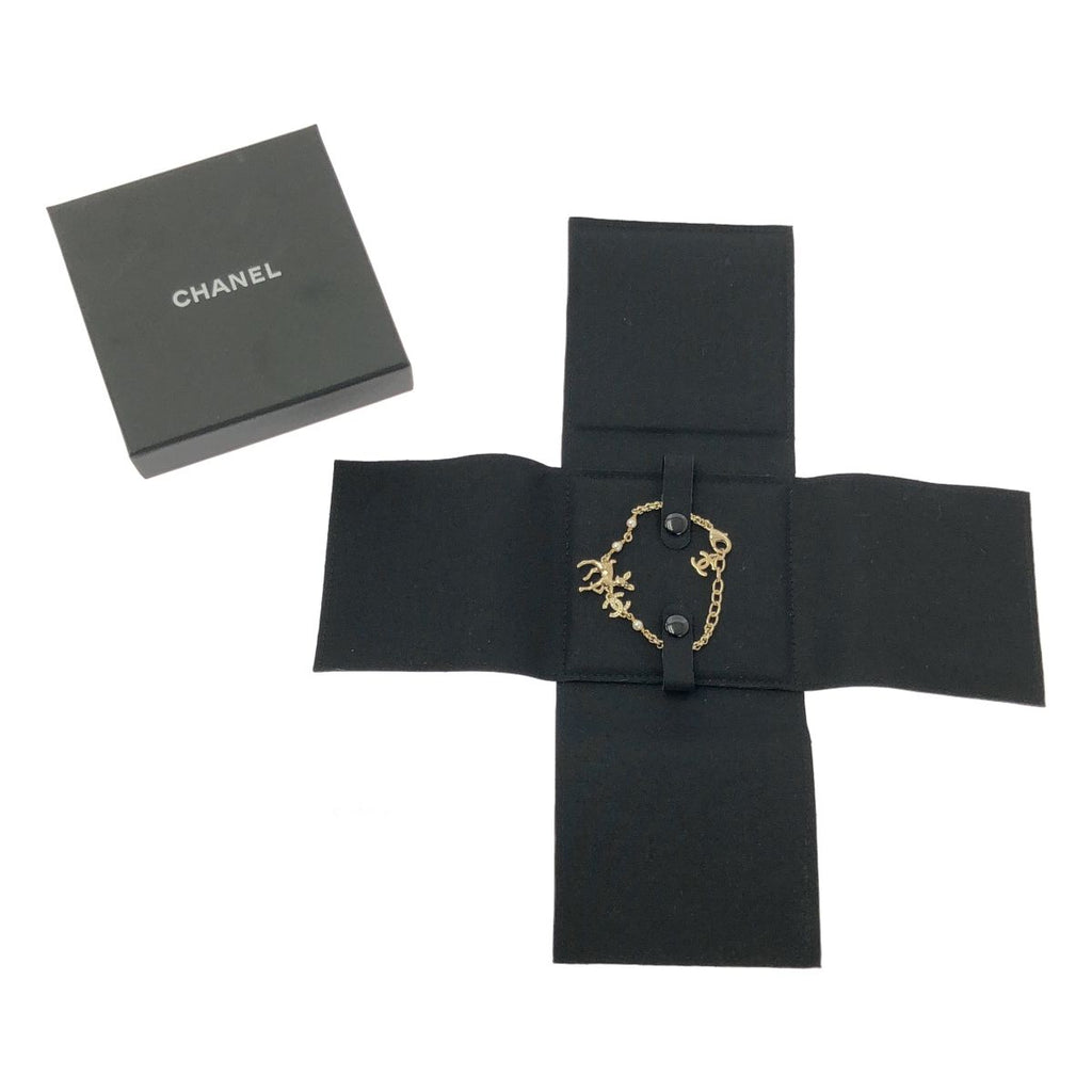 Chanel Bambi CC Logo Chain Bracelet Gold — view 7