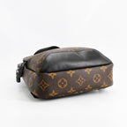 Louis Vuitton Belt Bag Avenue — view 5