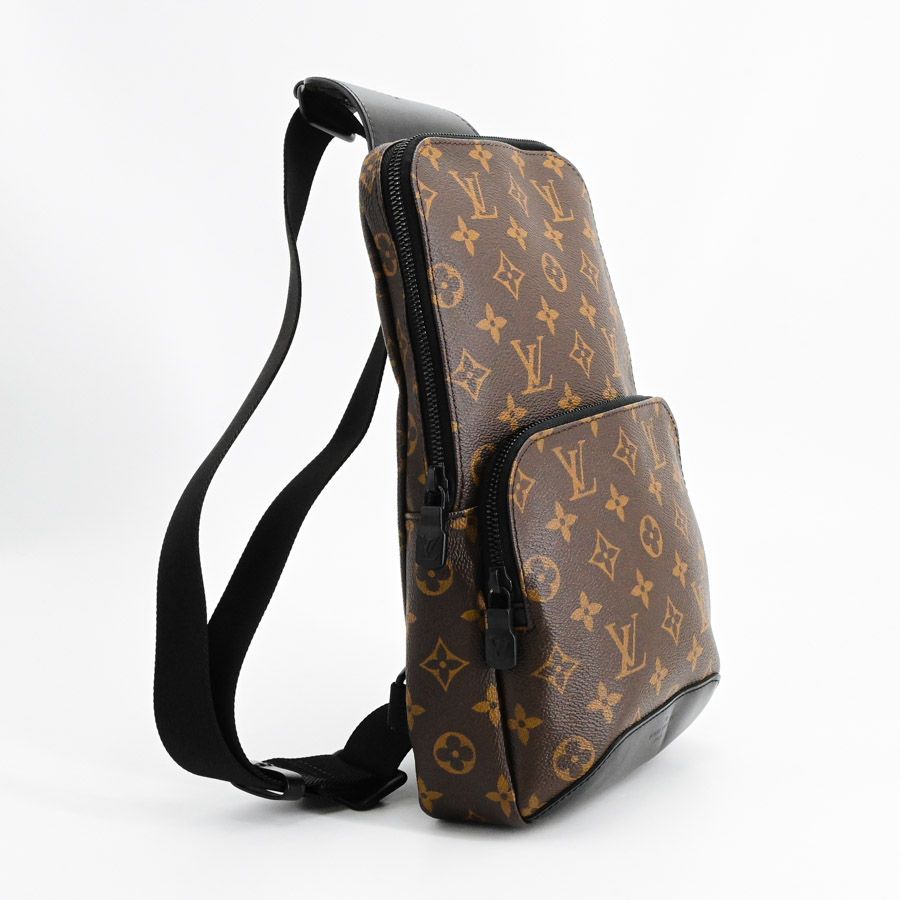 Louis Vuitton Belt Bag Avenue — view 2