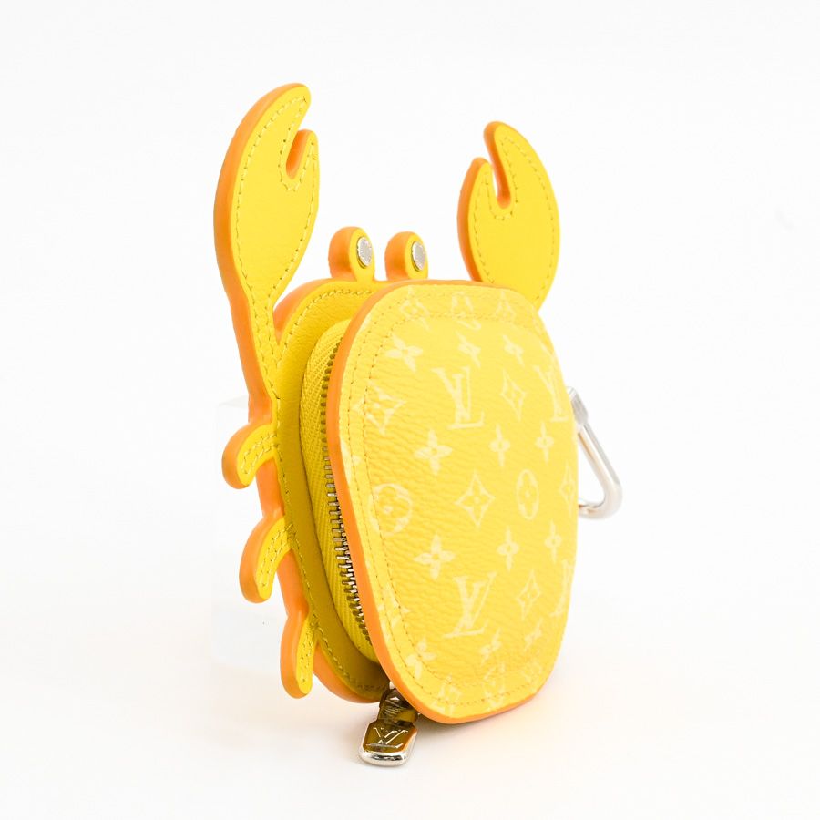 Louis Vuitton Charm LV Club Jaune — view 2