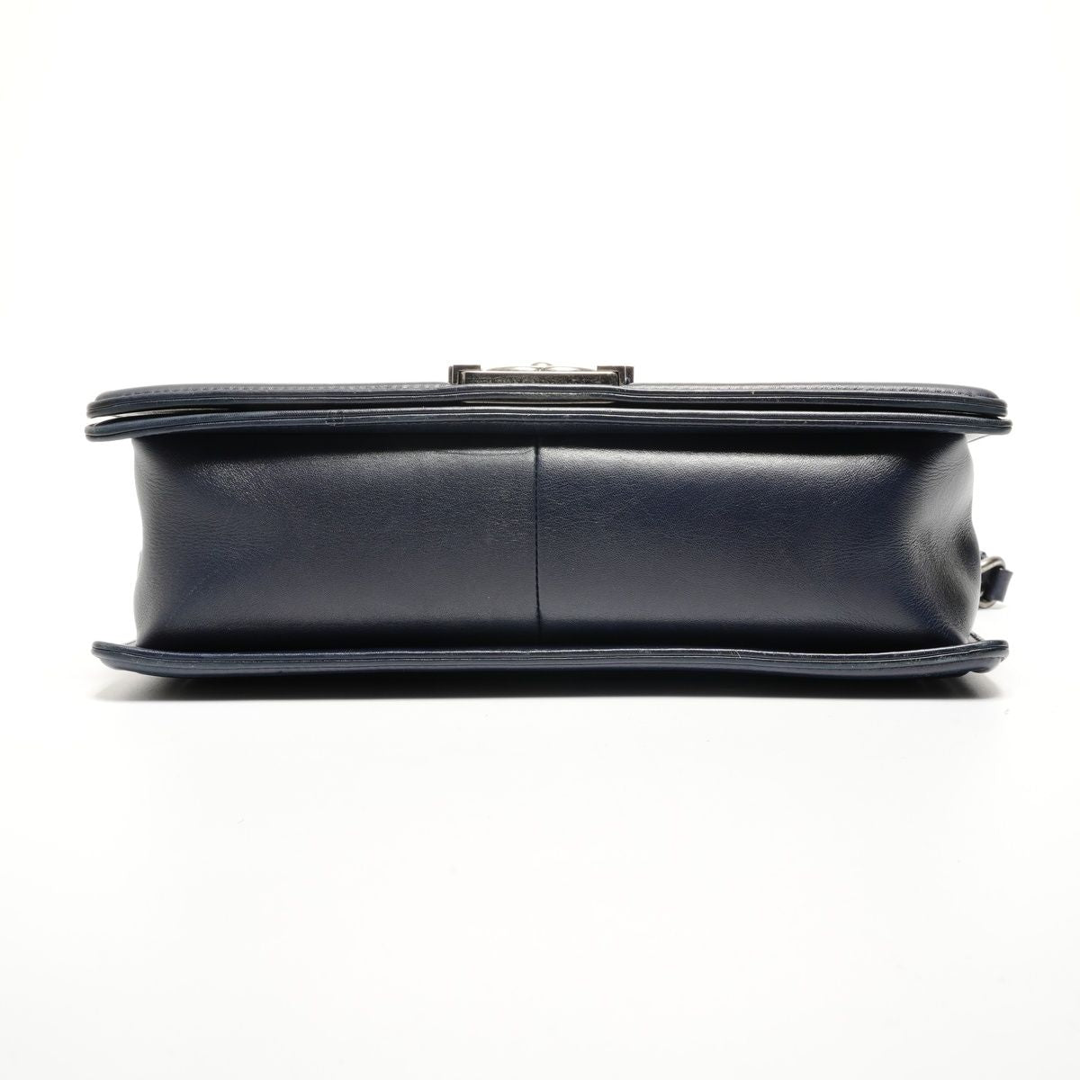 Chanel Shoulder Bag No 19 Lambskin — view 7