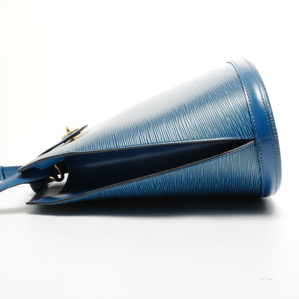 Louis Vuitton Shoulder Bag Epi Cluny — view 3