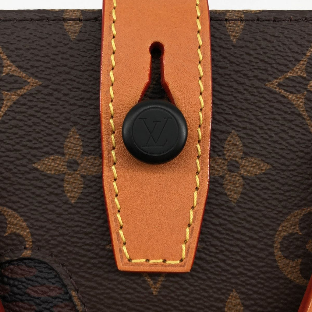 Louis Vuitton LV Square de Damier Giant Mini Tote Brown — view 9