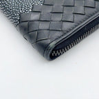 Bottega Veneta Wallet Intrecciato Black Stingray Lambskin Zip Around — view 4