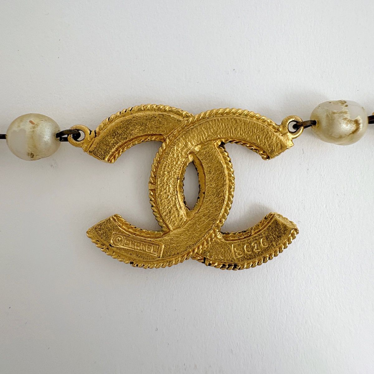 Chanel CC Logo Faux Pearl Necklace Gold Plated — view 2