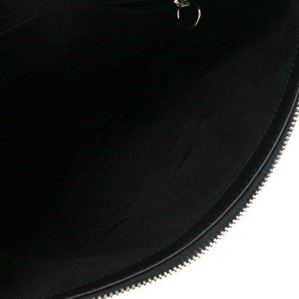 Gucci GG Carre Shoulder Bag — view 3