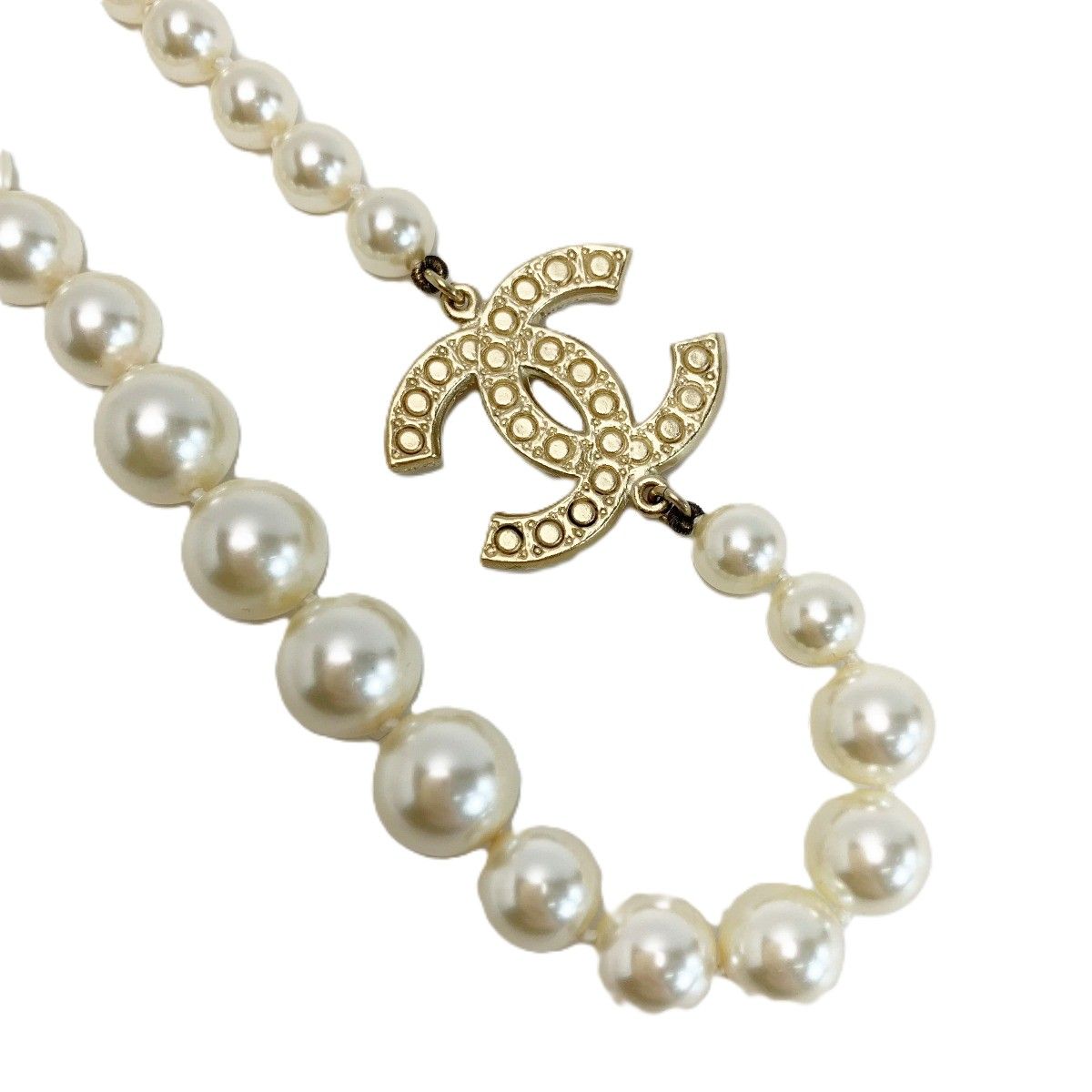 Chanel Pearl CC Logo Shoulder Bag — view 2