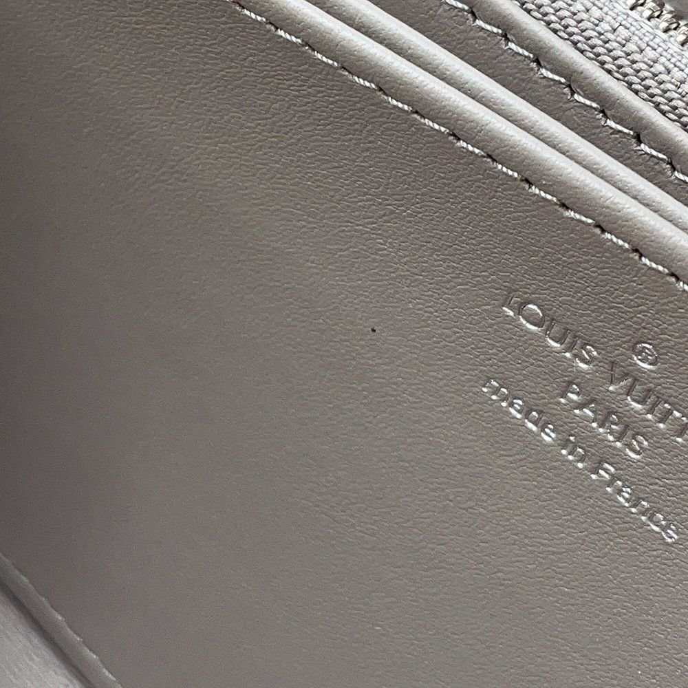 Louis Vuitton Wallet Monogram Mahina Zippy Metallic Gray — view 6