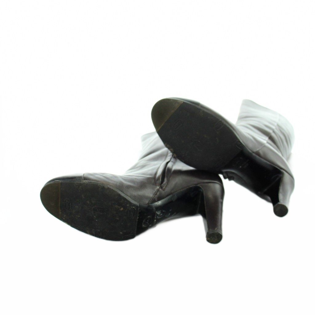 Chanel Long Boots Round Toe Leather CC Logo 39 — view 5