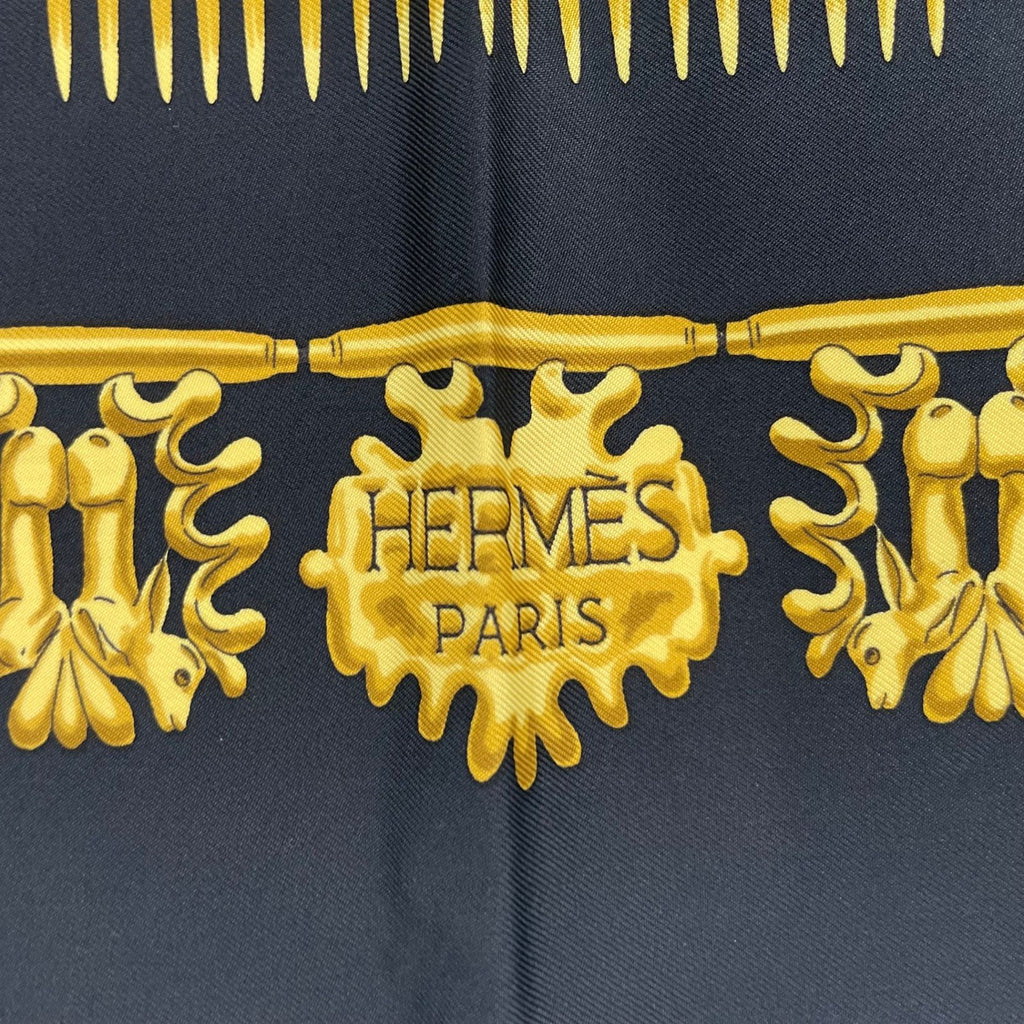 Hermes Scarf Silk Carre 90 les Cavaliers D'Or Golden Knight Black — view 7