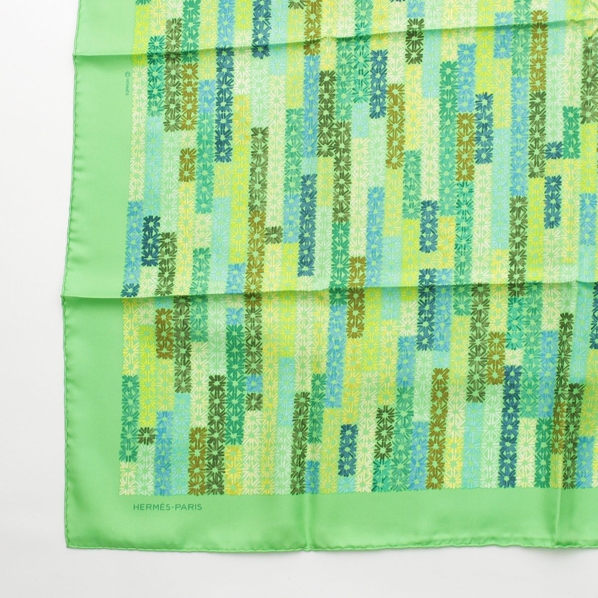 Hermes Silk Carre 90 the Rhythm of China Scarf Green — view 4