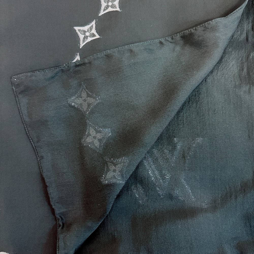 Louis Vuitton Etole Monte Carlo Cashmere Shawl Black — view 7