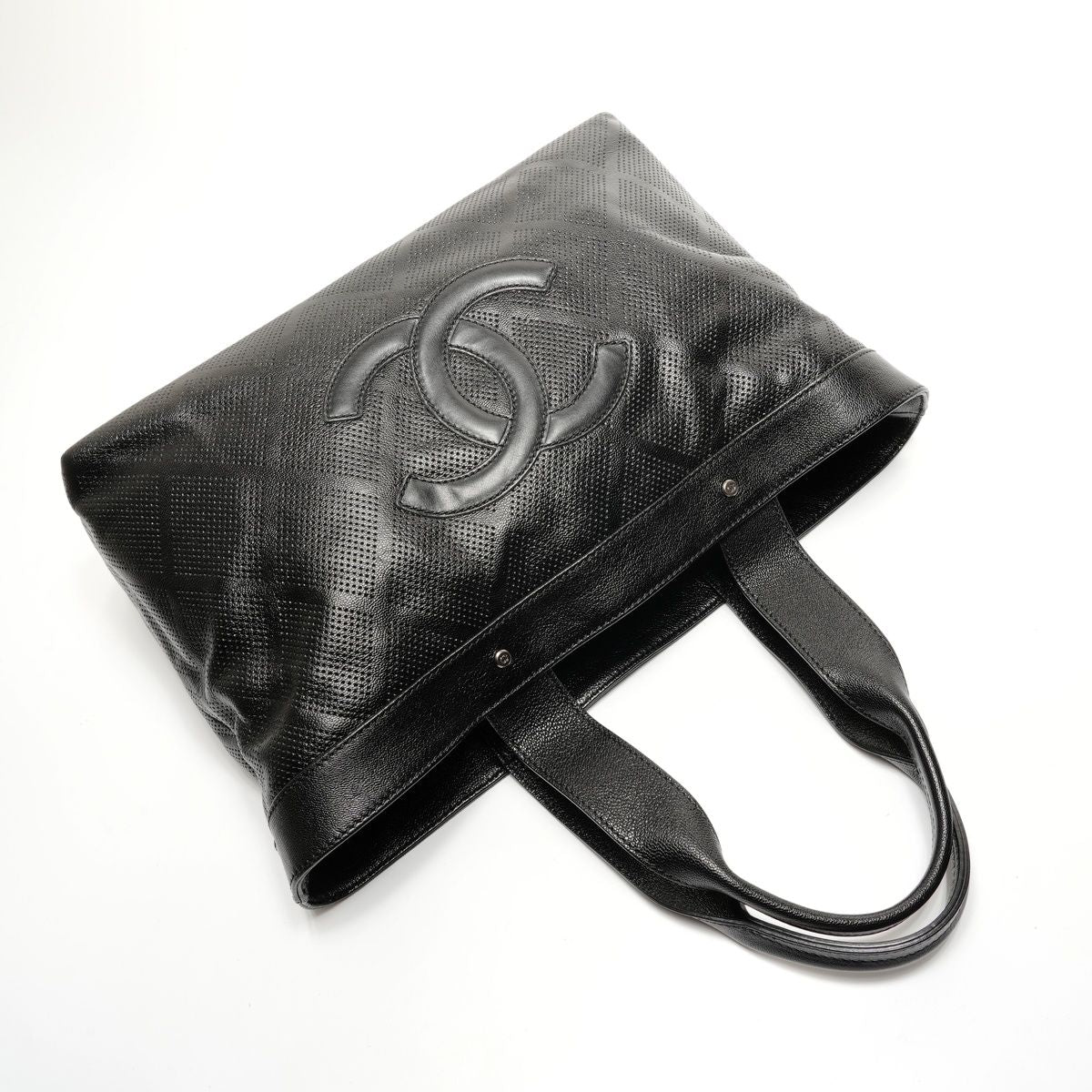 Chanel Tote Perforated Big CC Logo Leather — view 8
