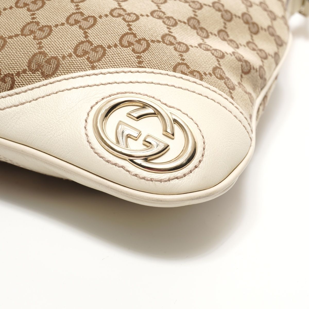 Gucci Shoulder Bag GG Canvas Hobo — view 6