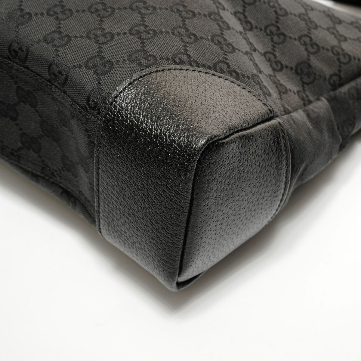 Gucci Shoulder Bag GG Canvas — view 6