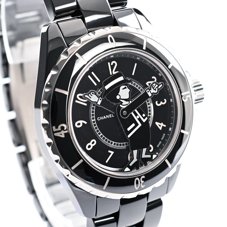 Chanel Watch Is a Must See Black — view 4