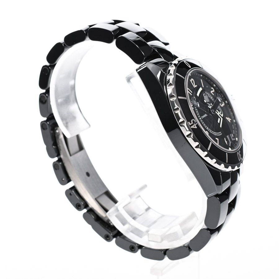 Chanel Watch Is a Must See Black — view 3