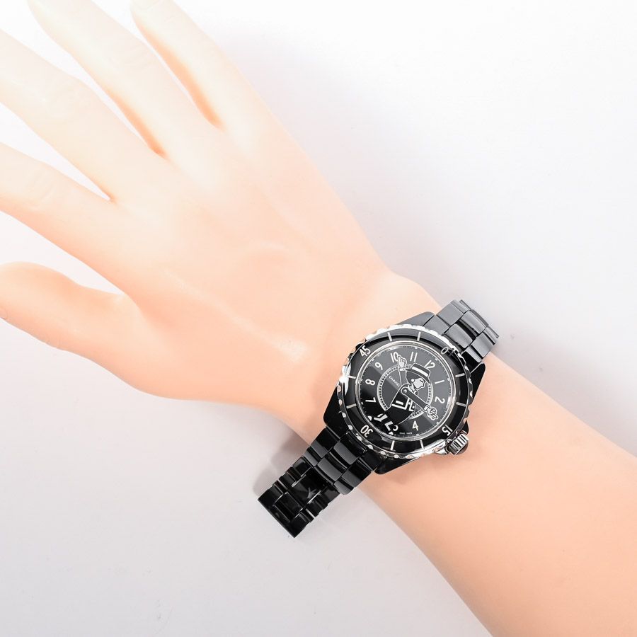 Chanel Watch Is a Must See Black — view 7