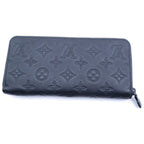 Louis Vuitton Amped Leather Zippy Wallet Horizontal Black — view 2