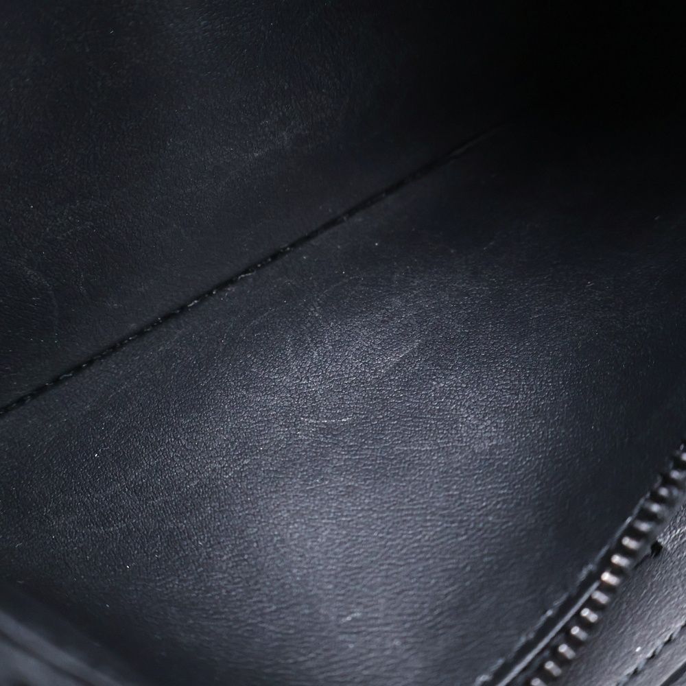 Louis Vuitton Amped Leather Zippy Wallet Horizontal Black — view 5
