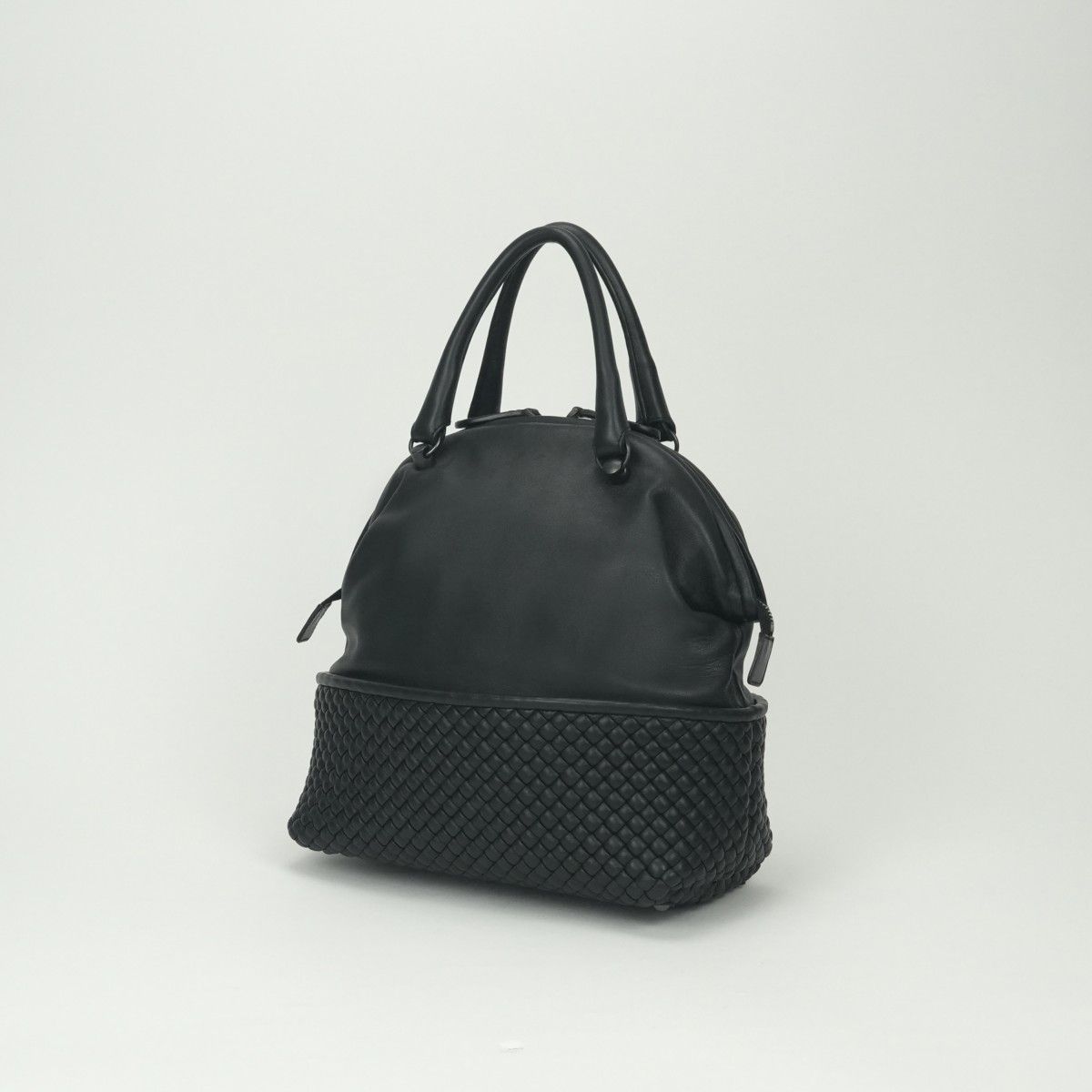 Bottega Veneta Intrecciato Tote Black Silver Handbag — view 2