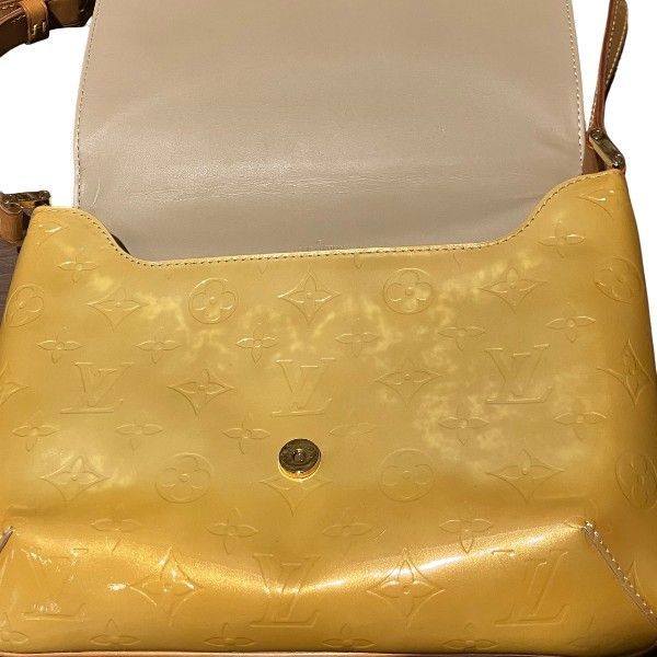 Louis Vuitton Monogram Vernis Thompson Street Shoulder Bag Lime Yellow — view 6