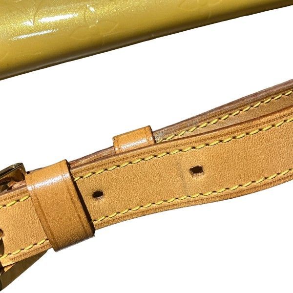 Louis Vuitton Monogram Vernis Thompson Street Shoulder Bag Lime Yellow — view 8
