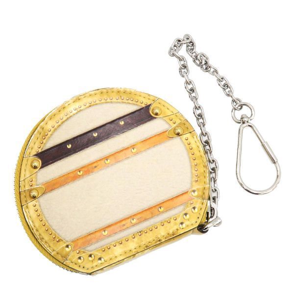 Louis Vuitton Microboite Chapeau Beige — view 2
