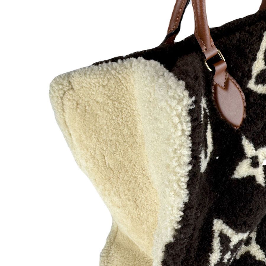 Louis Vuitton Handbag Monogram Teddy On The Go GM Brown Beige — view 6