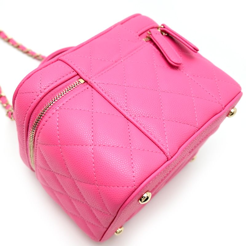 Chanel Shoulder Bag Caviar Pink — view 4