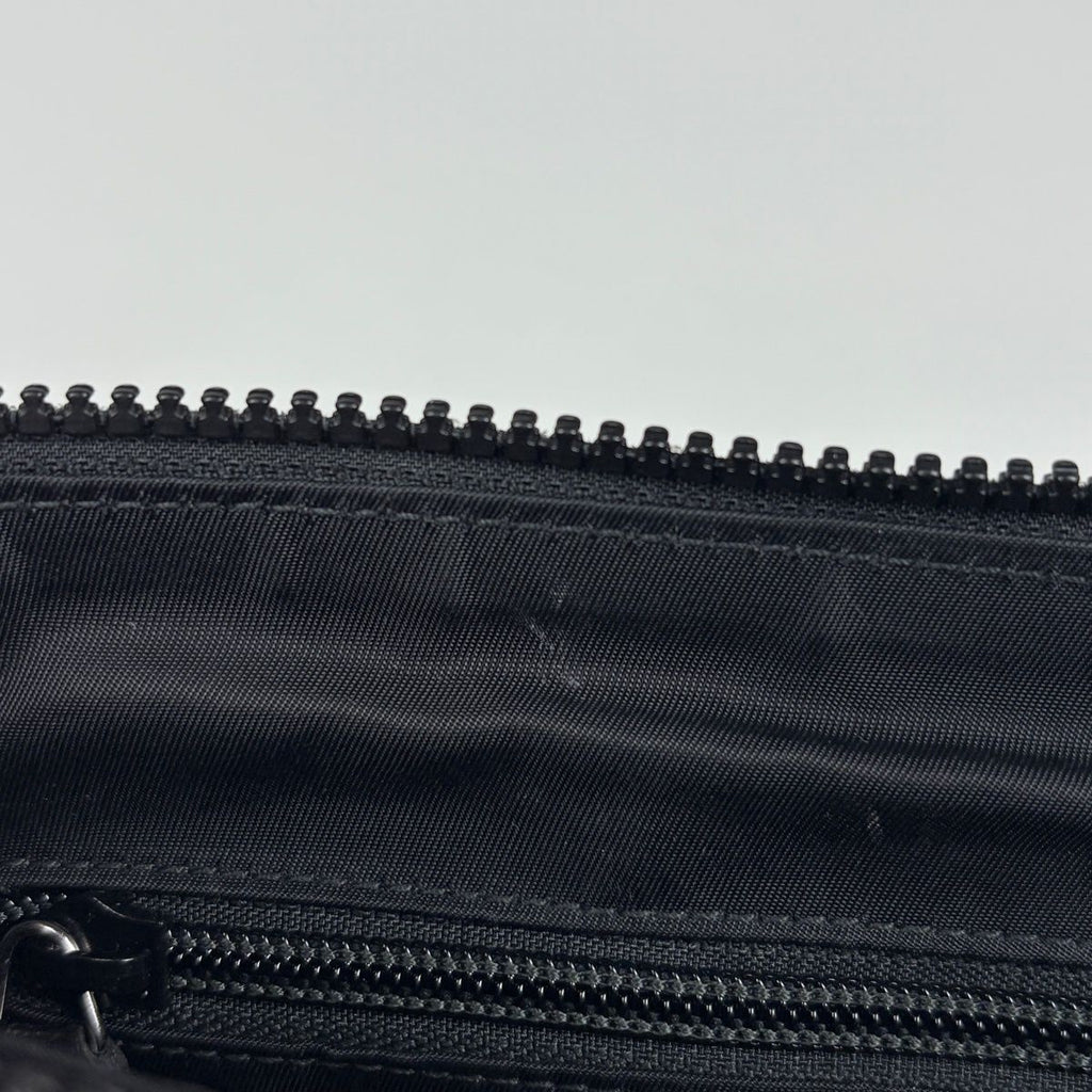 Gucci GG Pattern Shoulder Bag Nylon Black — view 7