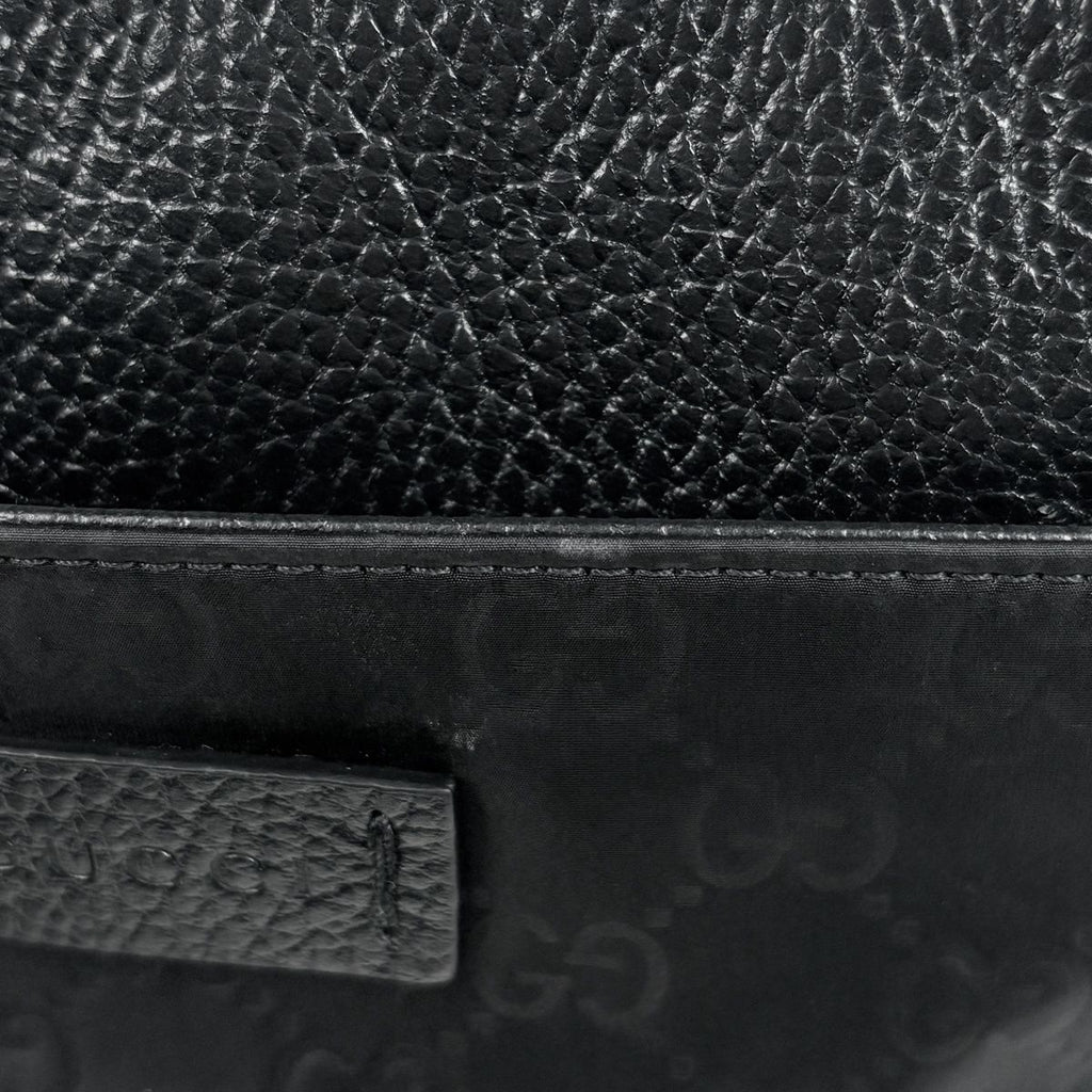 Gucci GG Pattern Shoulder Bag Nylon Black — view 4