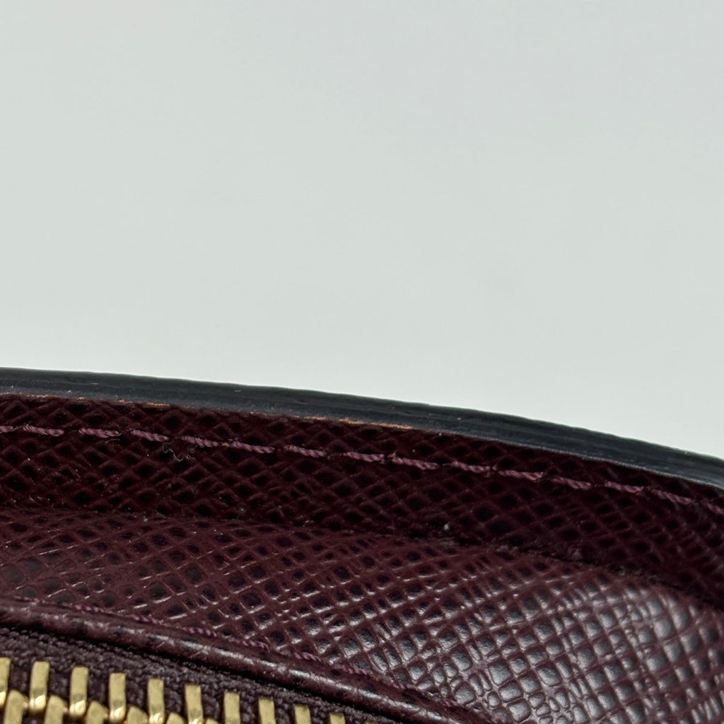 Louis Vuitton Baikal Handheld Business Second Bag Taiga Acajou — view 6