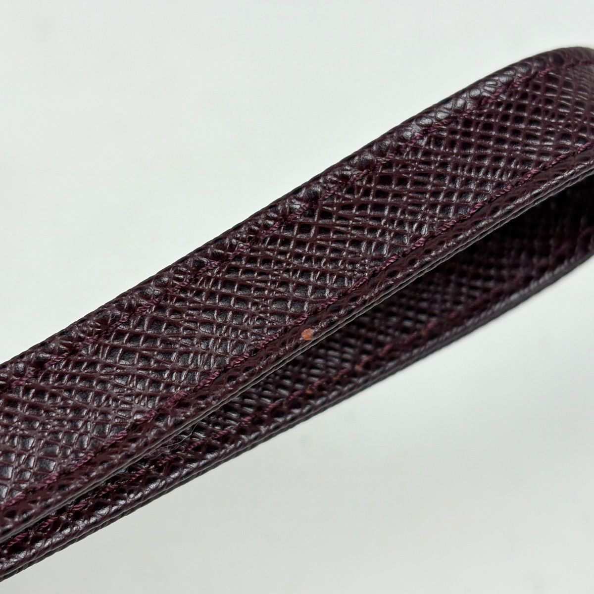 Louis Vuitton Baikal Handheld Business Second Bag Taiga Acajou — view 7