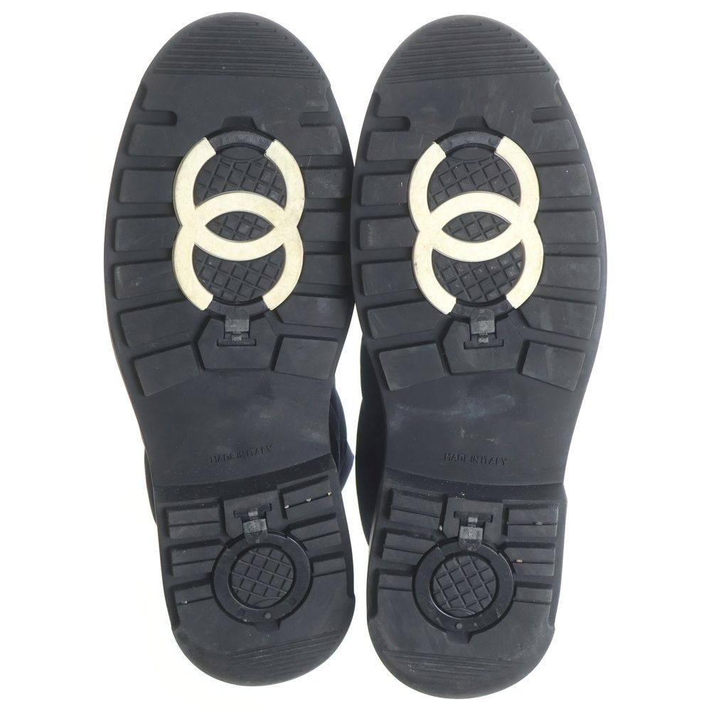 Chanel Snow Boot CC Logo Shearling Nylon Boots High Cut Shoes Navy — view 5