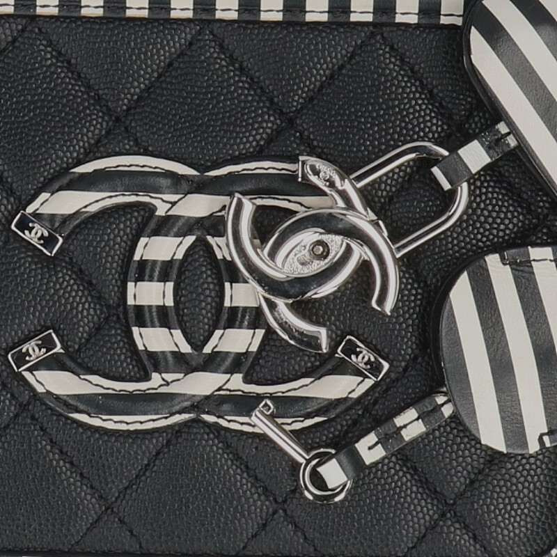 Chanel CC Filigree Chain Shoulder Bag Black White — view 5